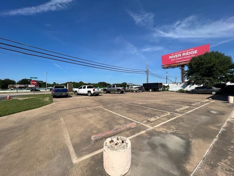 More Photos Of 12720 C F Hawn Fwy, Dallas Auto Repair For Sale