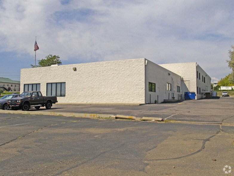 More Photos Of 2727 W 92nd Ave, Federal Heights Showroom For Lease