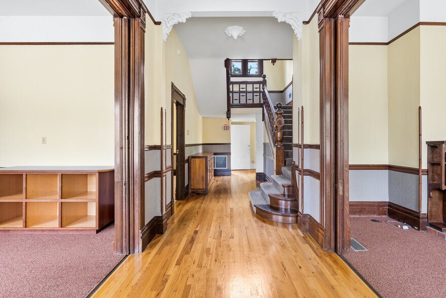 More Photos Of 603 Mission St, Santa Cruz Office For Sale