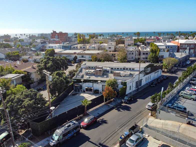 Primary Photo Of 200 Mildred Ave, Venice Loft Creative Space For Sale