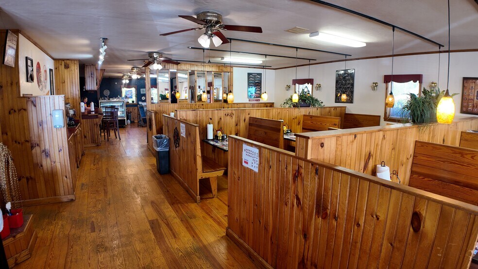 More Photos Of 6335 W Andrew Johnson Hwy, Greeneville Restaurant For Sale