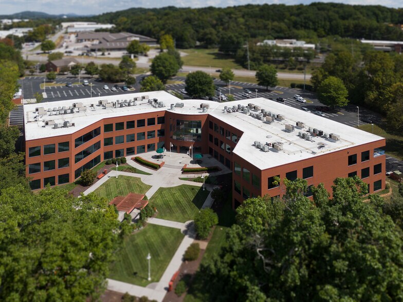 More Photos Of 1225 E Weisgarber Rd, Knoxville Office For Lease