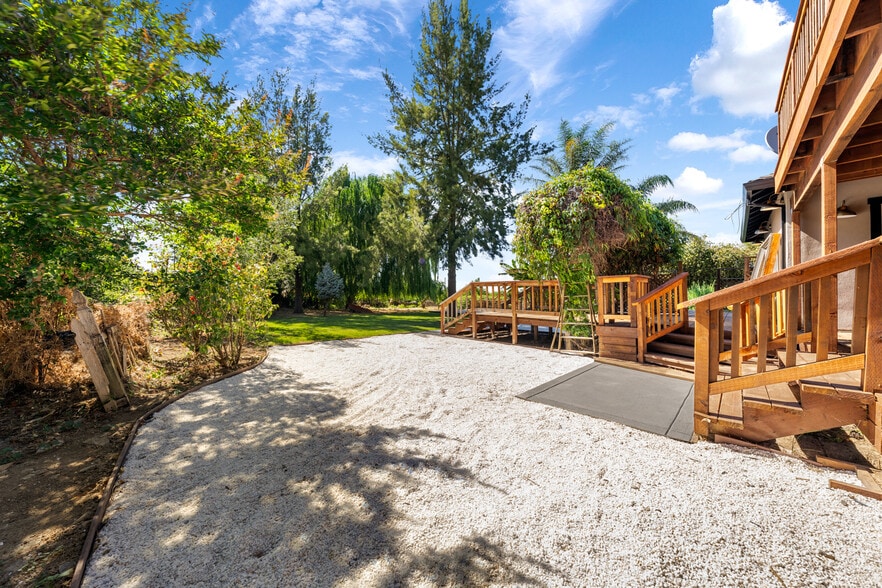 More Photos Of 14268 CA-160, Isleton Apartments For Sale