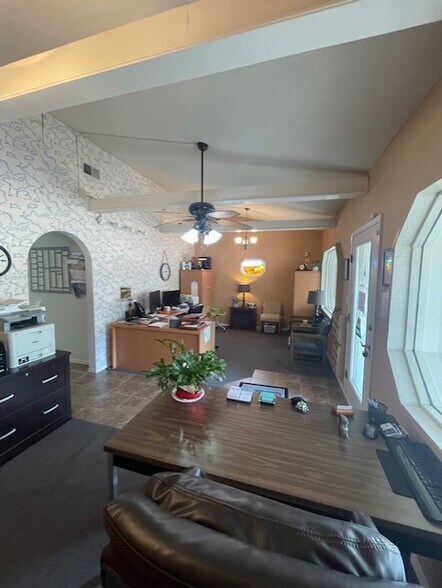 More Photos Of 1611 S Greenwood Ave, Fort Smith Office Residential For Sale