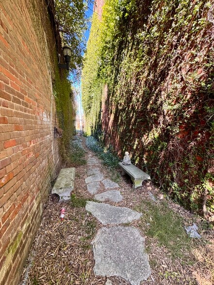 More Photos Of 2720 Cleveland St, Elloree Storefront Retail Residential For Sale