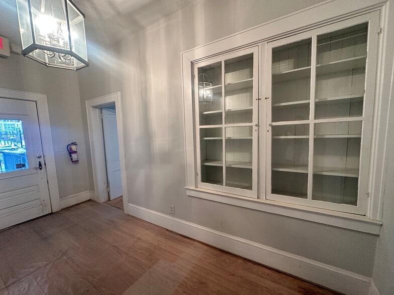 More Photos Of 103 Kelly Mill Rd, Cumming Office For Sale