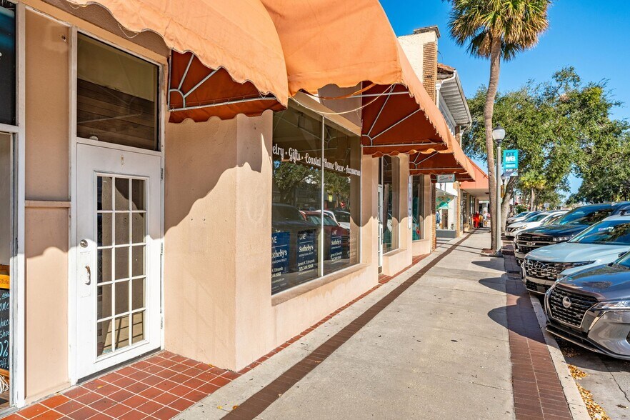 More Photos Of 820 E New Haven Ave, Melbourne Unknown For Lease