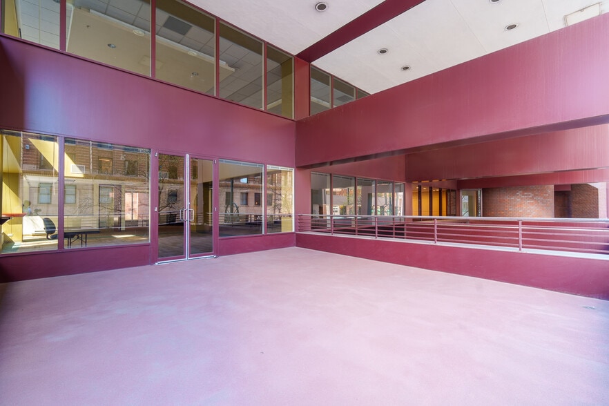 More Photos Of 475 17th St, Denver Office For Sale