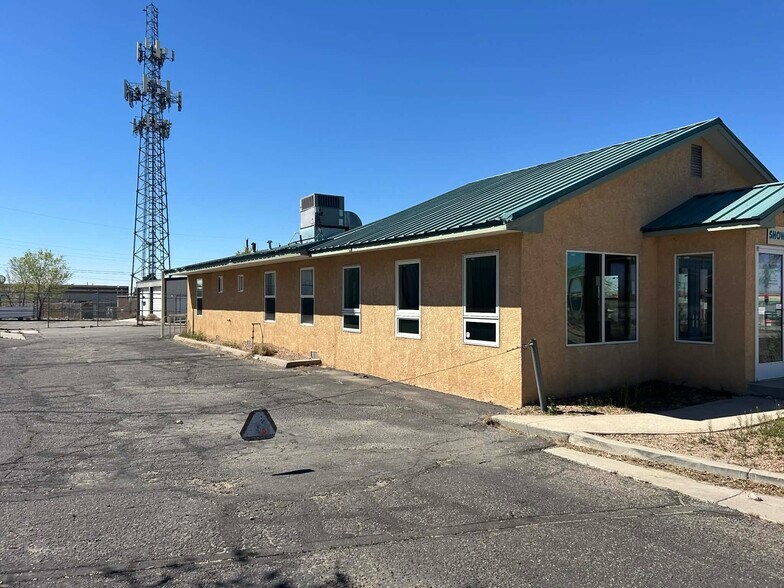 More Photos Of 808 Gibson Blvd SE, Albuquerque Manufacturing For Sale