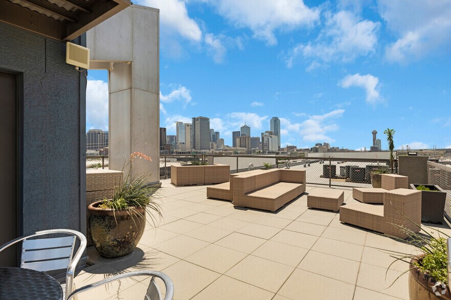 More Photos Of 1403 Slocum St, Dallas Apartments For Lease