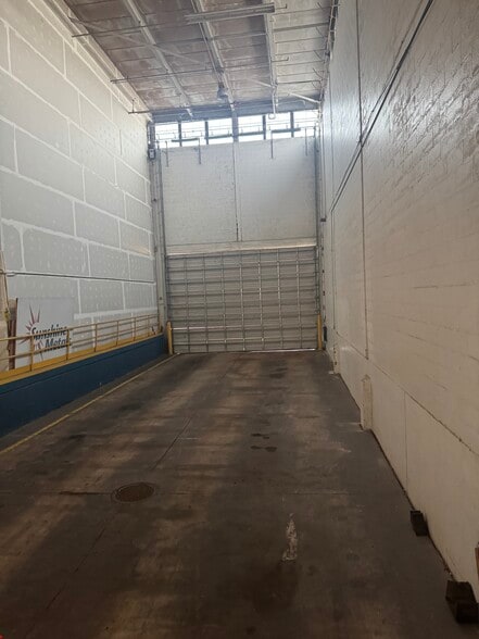 More Photos Of 801 Edwards Ave, New Orleans Distribution For Lease