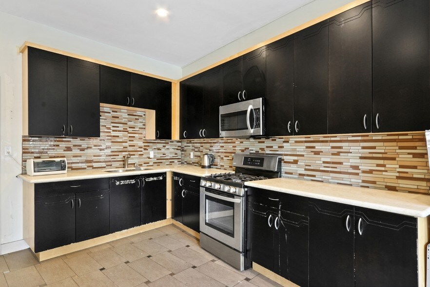 More Photos Of 5120-5126 W Pico Blvd, Los Angeles Office For Lease