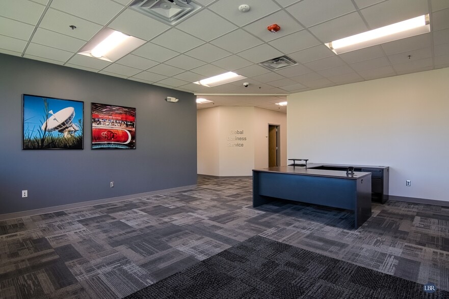 More Photos Of 154 Wickham Rd, Melbourne Office For Lease