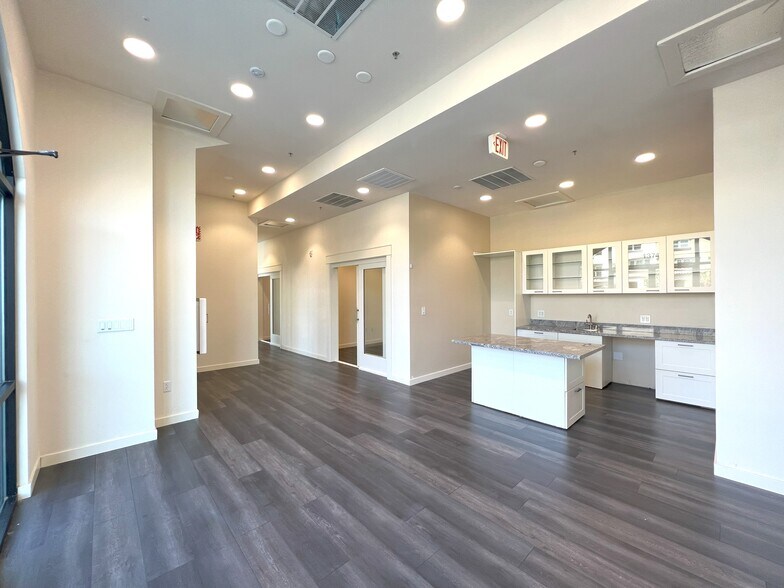 More Photos Of 1364-1378 El Camino Real, Santa Clara Storefront Retail Office For Lease
