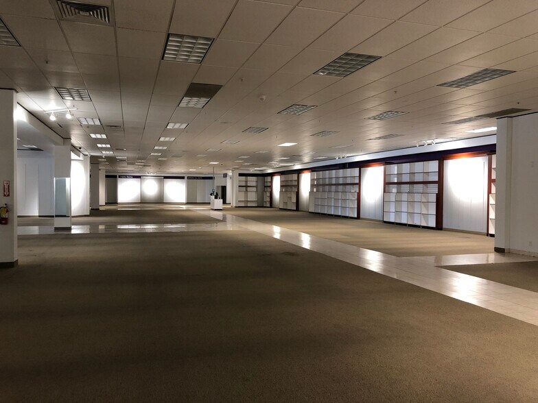 More Photos Of 22940-23010 Sussex Hwy, Seaford Unknown For Lease