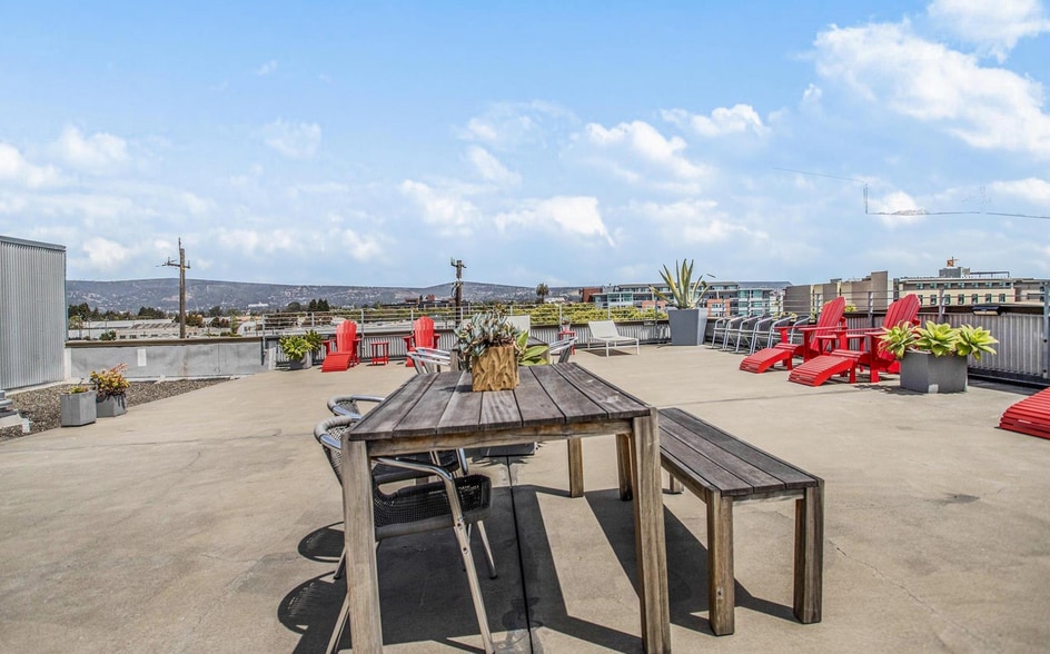 More Photos Of 1500 Park Ave, Emeryville Loft Creative Space For Lease