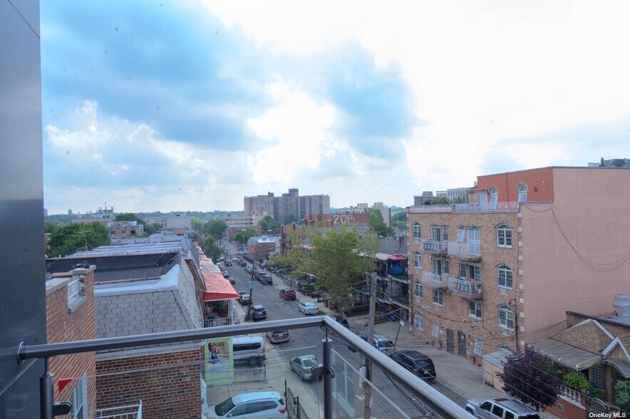 More Photos Of 5615 Van Cleef St, Flushing Apartments For Sale