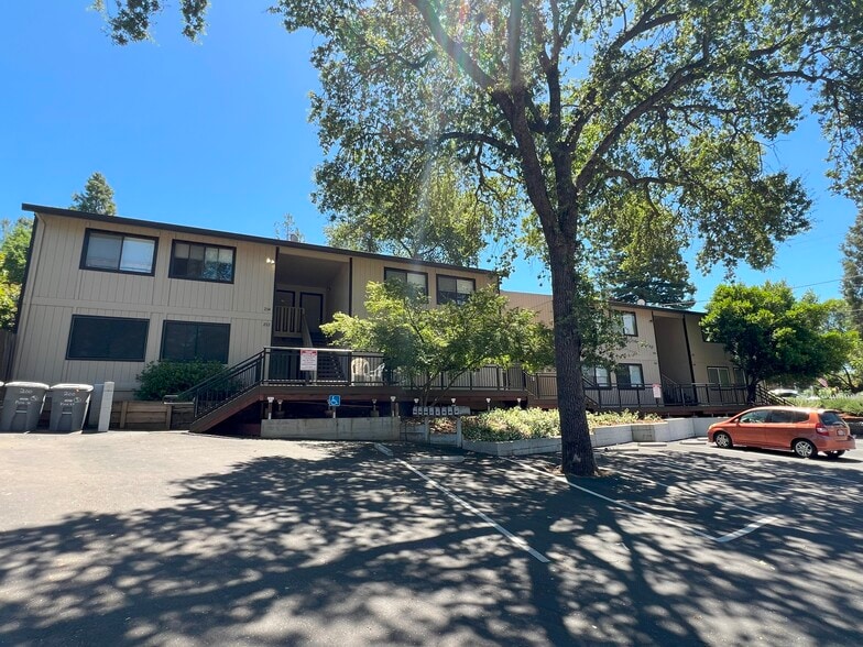 Primary Photo Of 200 Pine St, Auburn Apartments For Sale