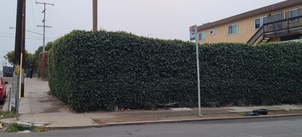 More Photos Of 3790 Clinton St, San Diego Contractor Storage Yard For Sale