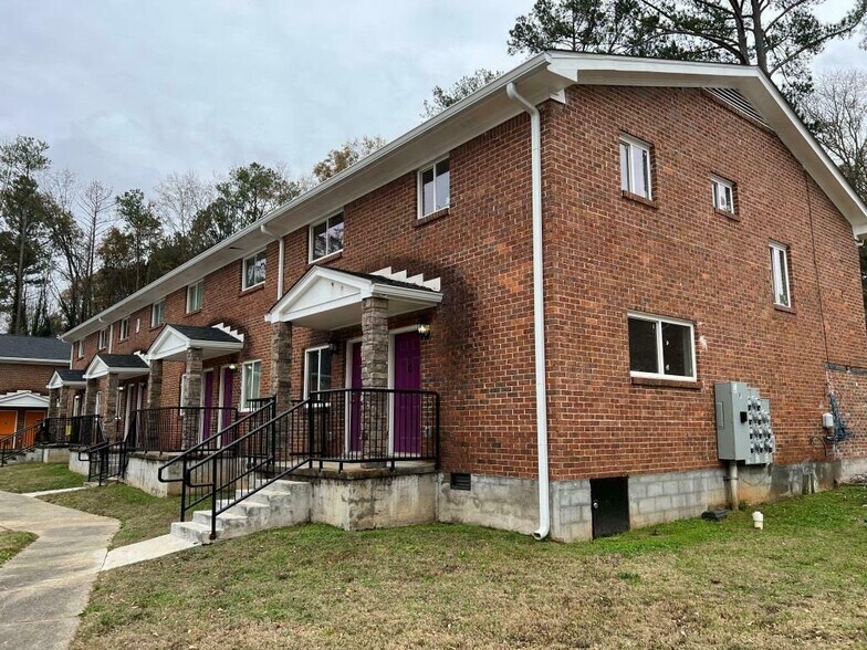 More Photos Of 3751 Martin Luther King Jr Dr SW, Atlanta Apartments For Sale