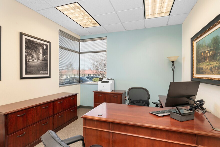 More Photos Of 8206 Louisiana Blvd NE, Albuquerque Coworking Space