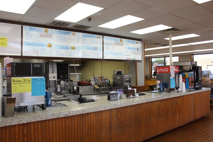 More Photos Of 1223 Main St, Woodward Fast Food For Sale