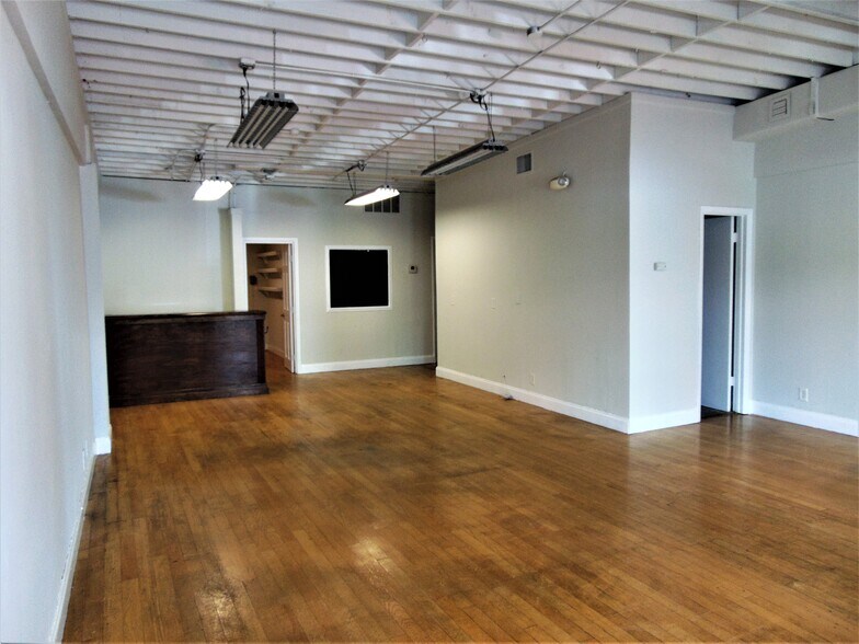 More Photos Of 1-9 S Swinton Ave, Delray Beach Storefront Retail Office For Lease