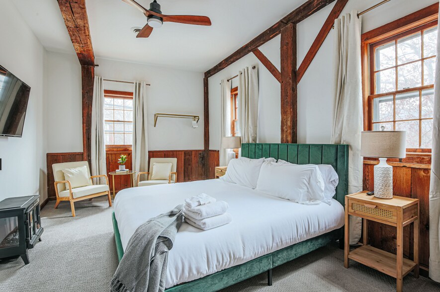 More Photos Of 352 Tye River Tpke, Vesuvius Hospitality For Sale