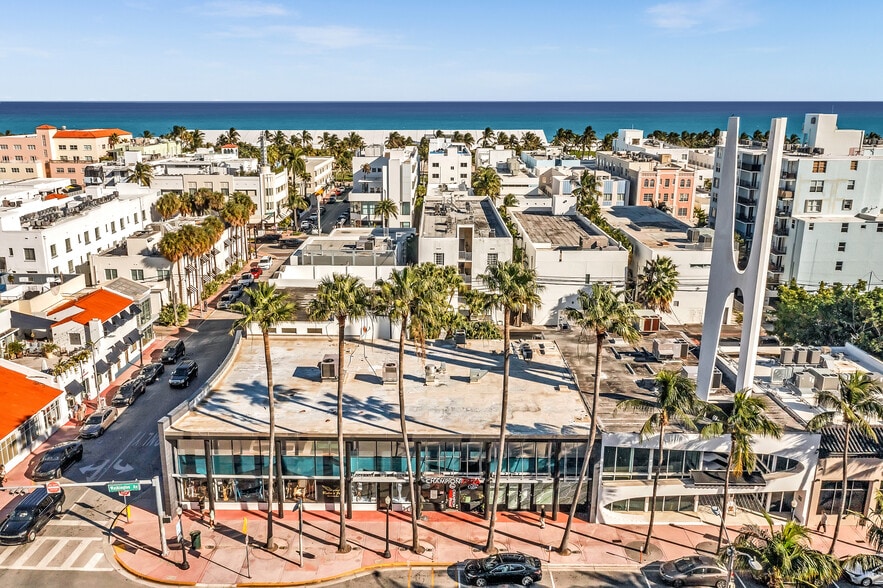 More Photos Of 743-755 Washington Ave, Miami Beach Bar For Lease