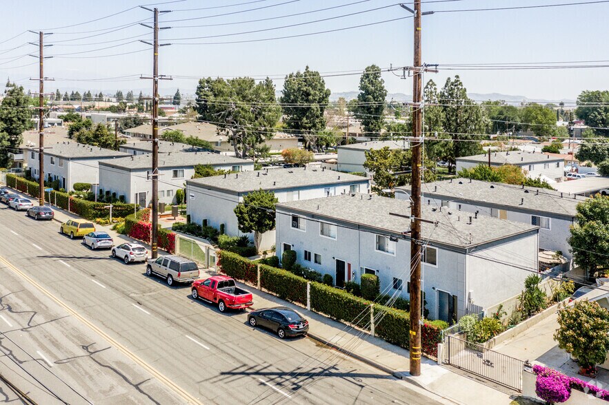 More Photos Of 345 N Batavia St, Orange Apartments For Sale