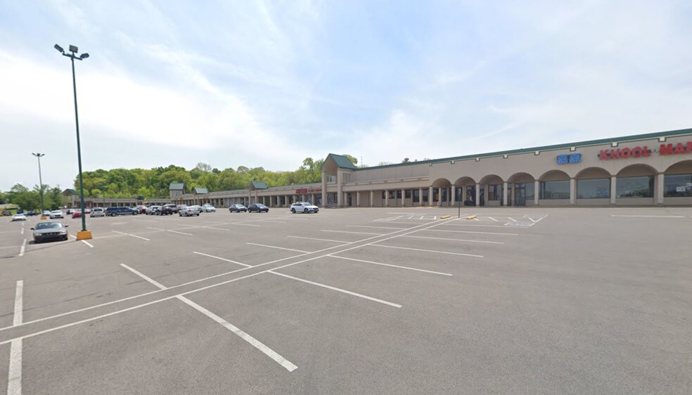 More Photos Of 2609-2695 Murfreesboro Pike, Nashville General Retail For Lease