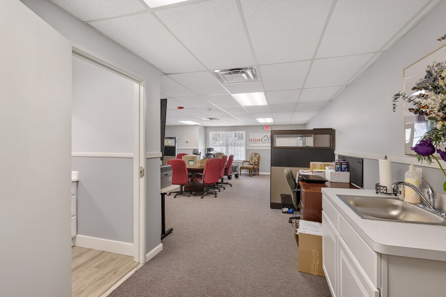 More Photos Of 5758 Cooley Lake Rd, Waterford Daycare Center For Sale