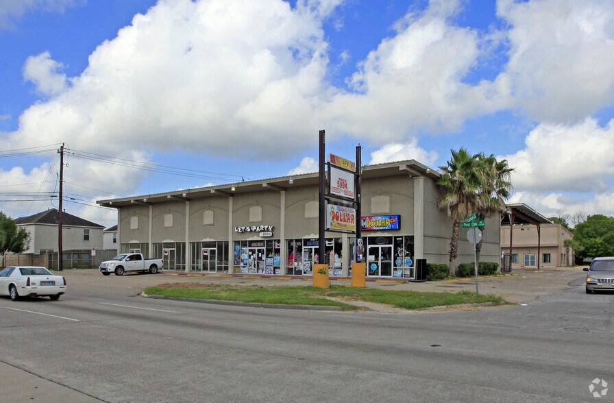 More Photos Of 13210 S Post Oak Rd, Houston General Retail For Sale