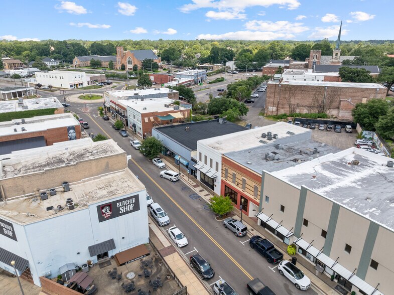More Photos Of 531 Central Ave, Laurel Flex For Sale