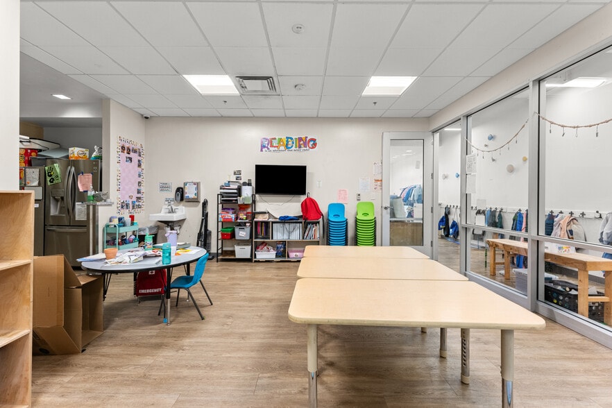 More Photos Of 1001 S Sentinel Ln, Meridian Daycare Center For Sale