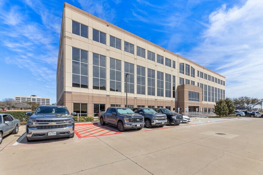 Primary Photo Of 6225 N State Highway 161, Irving Office For Lease