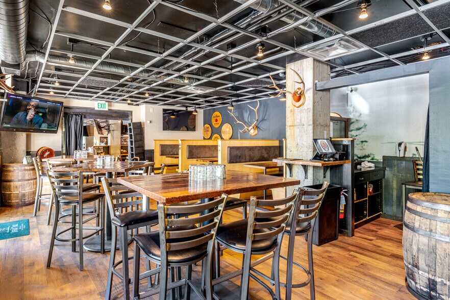 More Photos Of 700 Yampa, Steamboat Springs Restaurant For Sale