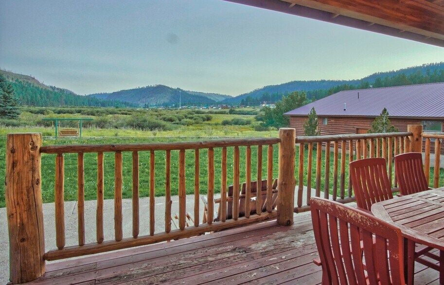 More Photos Of 140 Main St, Greer Specialty For Sale