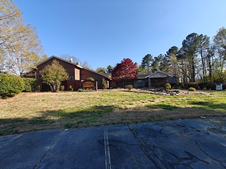More Photos Of 990 Glovers Grove Church Rd, Siler City Specialty For Sale