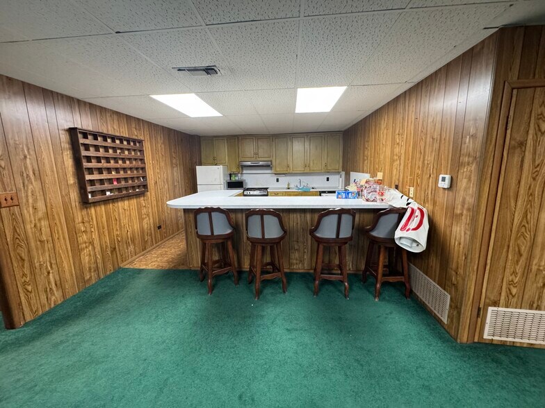 More Photos Of 10408 State Highway 64 E, Tyler Theater Concert Hall For Sale