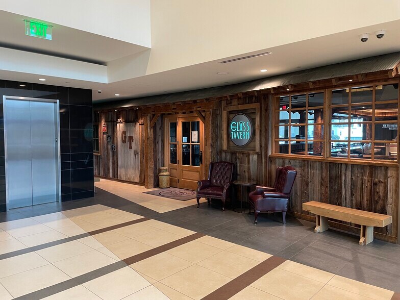 More Photos Of 115 Saratoga Rd, Schenectady Office Residential For Lease