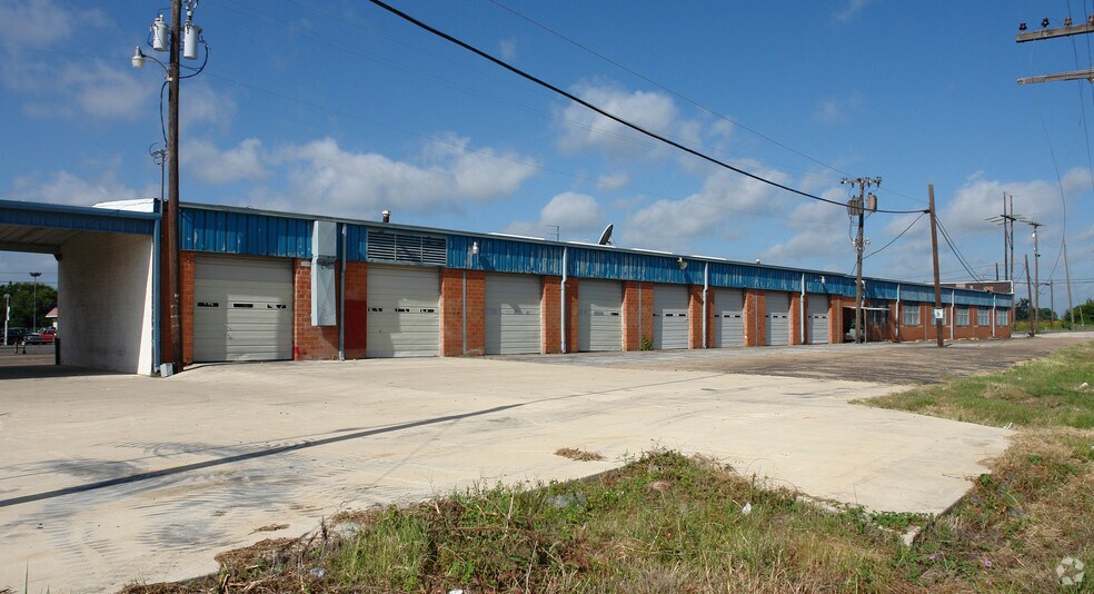 More Photos Of 1115 W Veterans Memorial Blvd, Killeen Auto Dealership For Lease