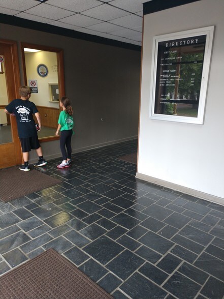 More Photos Of 20 E Tabb St, Petersburg Office For Lease