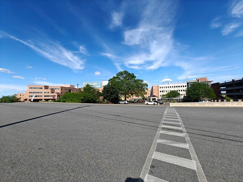 More Photos Of 1 Medical Center Blvd, Chester Hospital For Lease