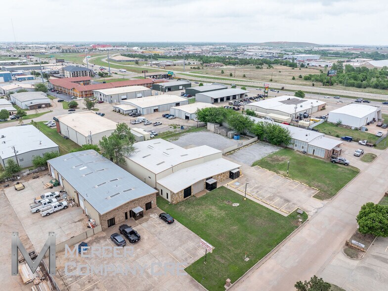 More Photos Of 813 SE 84th St, Oklahoma City Manufacturing For Sale
