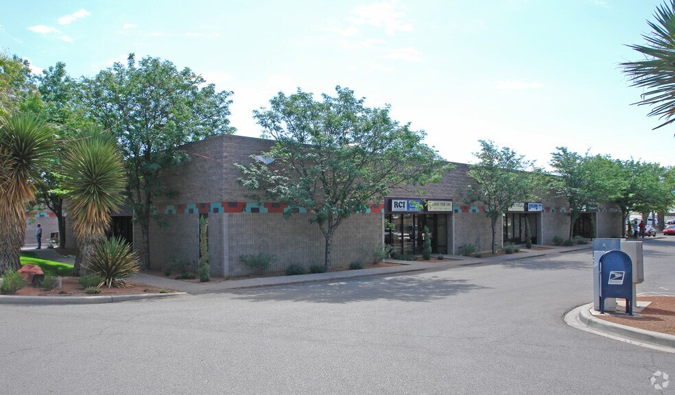 More Photos Of 103 Rio Rancho Dr NE, Rio Rancho Office For Lease