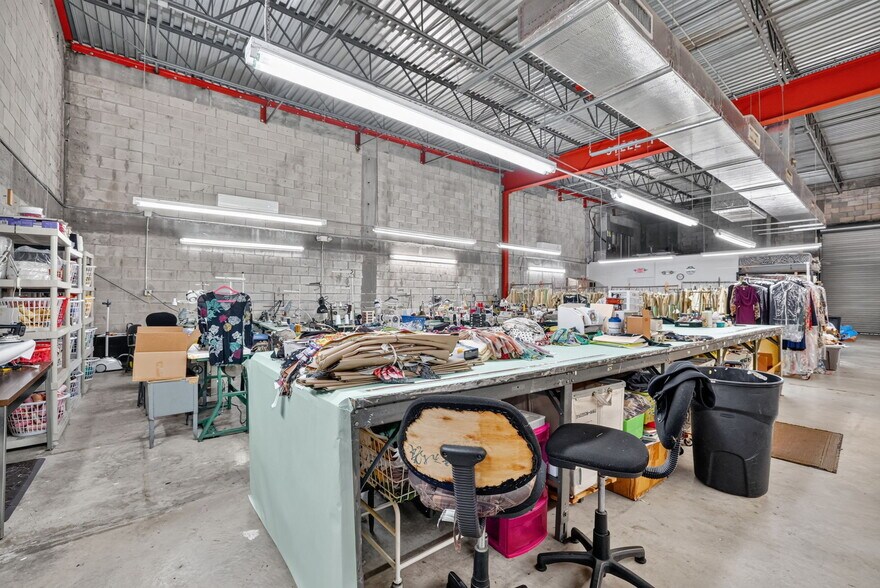More Photos Of 2202-2204 W 78th St, Hialeah Warehouse For Sale
