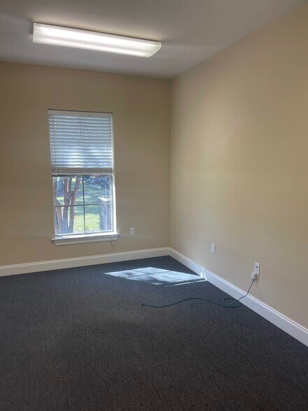 More Photos Of 2798 O'Neal Ln, Baton Rouge Office For Lease