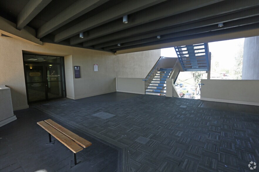 More Photos Of 1600 E Florida Ave, Hemet Office For Lease