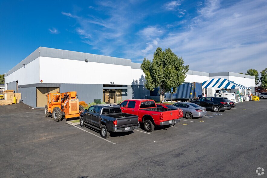 More Photos Of 620-628 S Hambledon Ave, City Of Industry Unknown For Lease